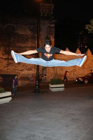 Acrobacias...Pedro Flores